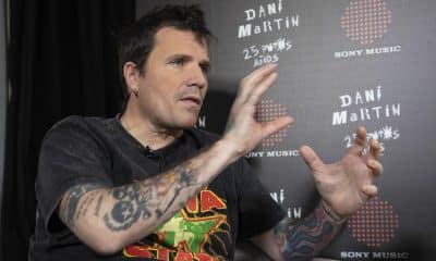 El cantante español Dani Martín habla durante una entrevista con EFE este jueves, en Ciudad de México (México). EFE/ Isaac Esquivel