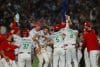 Los jugadores de México Rojo celebran su triunfo ante México Verde tras un partido de la final de La Serie del Caribe de Béisbol 2026 celebrado este sábado en el Estadio Panamericano Charros de Jalisco en Guadalajara (México). EFE/ Francisco Guasco
