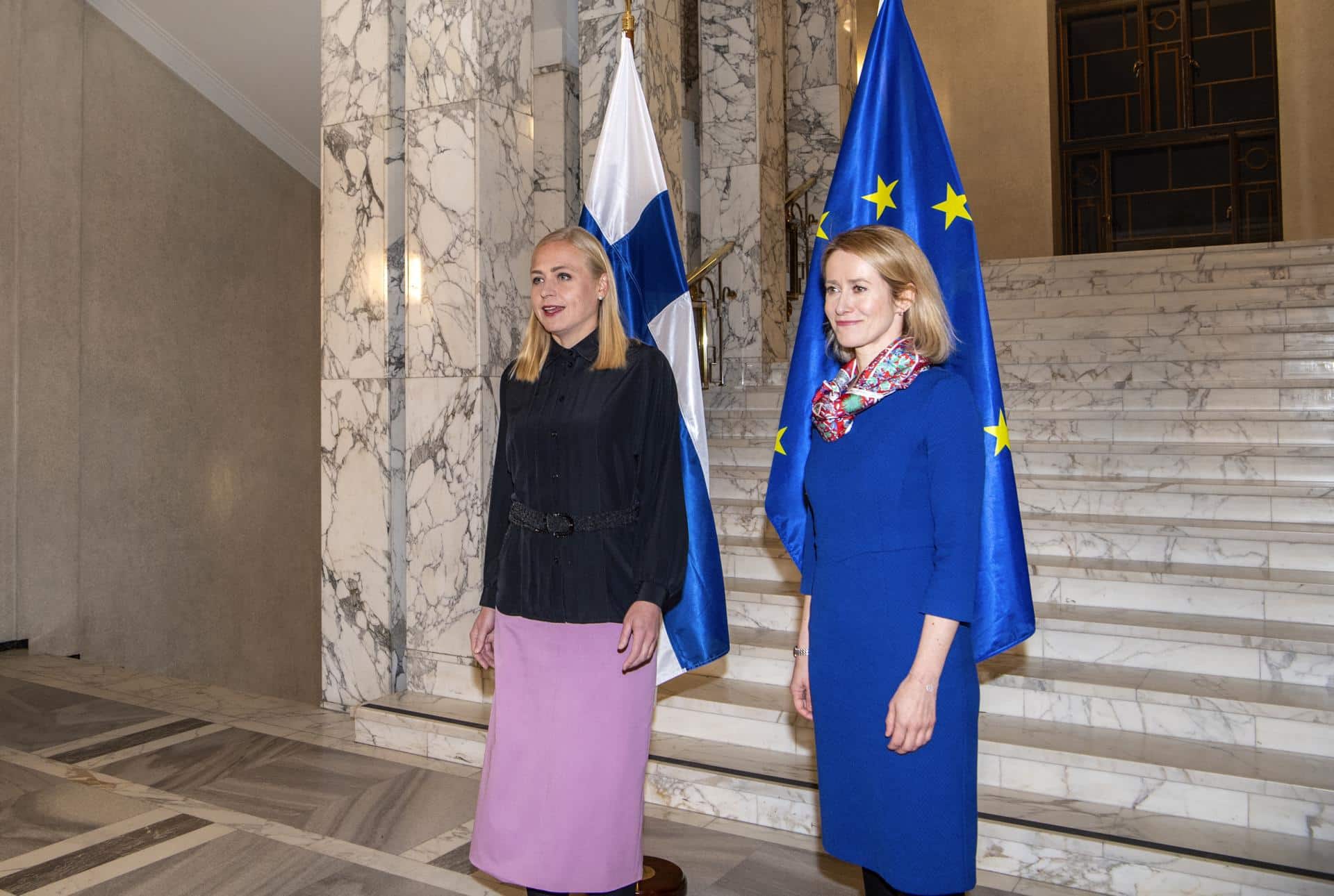 La ministra de Asuntos Exteriores finlandesa, Elina Valtonen (i) y la alta representante de la UE para Asuntos Exteriores y Seguridad, Kaja Kallas (d), se reunieron en el Parlamento finlandés en Helsinki, Finlandia, el 5 de febrero de 2026. EFE/EPA/Kimmo Penttinen