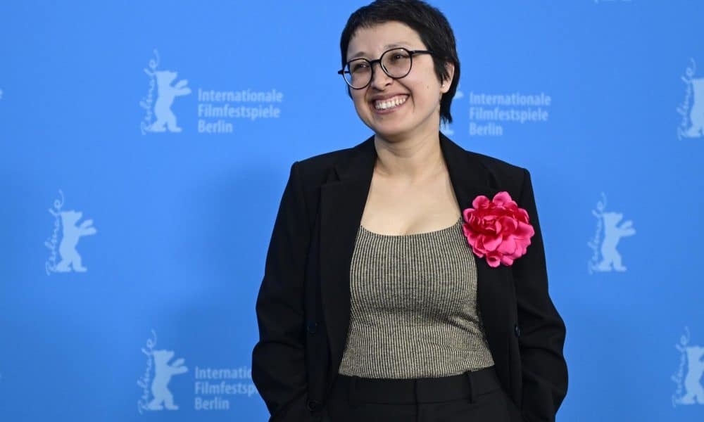 La directora afgana Shahrbanoo Sadat en la apertura de la 76 edición de la Berlinale. EFE/EPA/FABIAN SOMMER