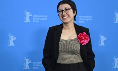 La directora afgana Shahrbanoo Sadat en la apertura de la 76 edición de la Berlinale. EFE/EPA/FABIAN SOMMER