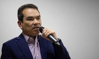 El diputado opositor de la Asamblea Nacional de Venezuela Tomás Guanipa habla durante un evento en Caracas (Venezuela). EFE/ Ronald Peña R