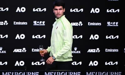 Carlos Alcaraz en sala de prensa en Melbourne (Australia). EFE/EPA/JOEL CARRETT AUSTRALIA AND NEW ZEALAND OUT