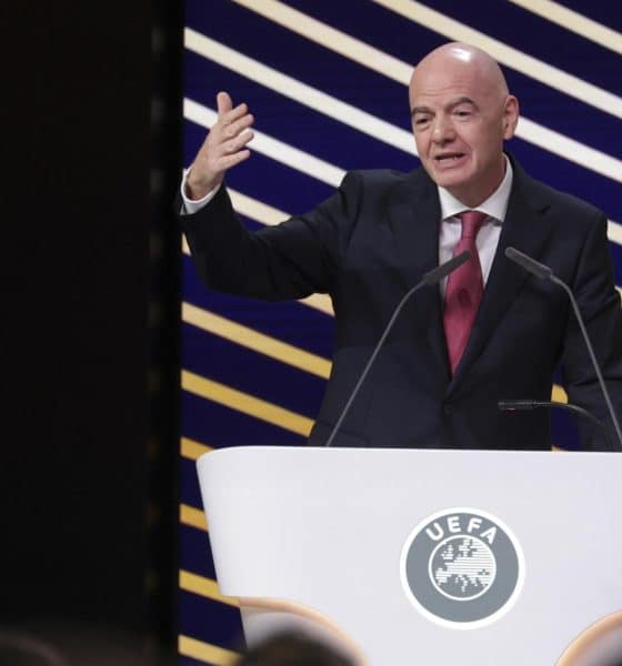 El presidente de la FIFA, Gianni Infantino, durante su participación en el 50 Congreso Ordinario de la UEFA, en Bruselas. EFE/EPA/CHRISTOPHER NEUNDORF