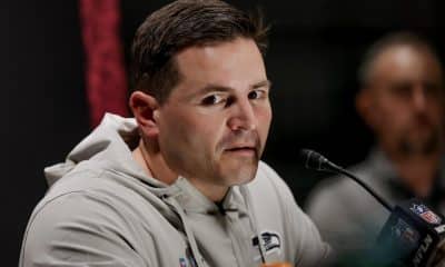 Fotografía del 2 de febrero en la que se observa al entrenador en jefe de los Seattle Seahawks, Mike MacDonald, al hablar durante el evento Opening Night de la Super Bowl LX de la National Football League (NFL) en San José, California (EE.UU.). EFE/JOHN G. MABANGLO
 
//////////
 
SAN JOSE (United States), 03/02/2026.- Seattle Seahawks head coach Mike MacDonald speaks during the National Football League's (NFL) Super Bowl LX Opening Night event in San Jose, California, USA, 02 February 2026. The AFC Champion New England Patriots will face the NFC Champion Seattle Seahawks in Super Bowl LX at Levi's Stadium in Santa Clara, California, USA, 08 Februay 2026. EFE/EPA/JOHN G. MABANGLO
