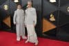Los cantantes argentinos Ca7riel (d) & Paco Amoroso posan en la alfombra roja de la 68º edición de los premios Grammy este domingo, en Los Ángeles (Ca, EE.UU.). EFE/ Octavio Guzmán