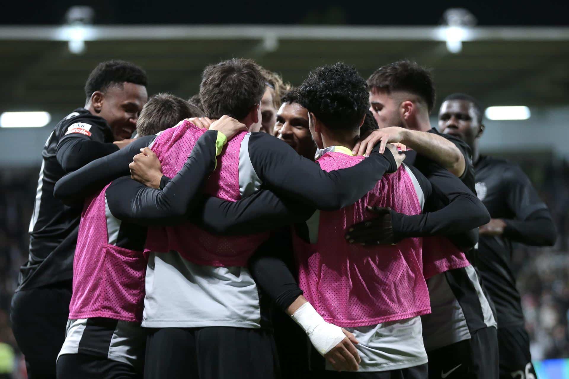 Los jugadores del Sporting celebra un gol al Moreirense en el Comendador Joaquim Almeida Freitas Stadium de Moreira Conegos, Portugal.. EFE/EPA/MANUEL FERNANDO ARAUJO