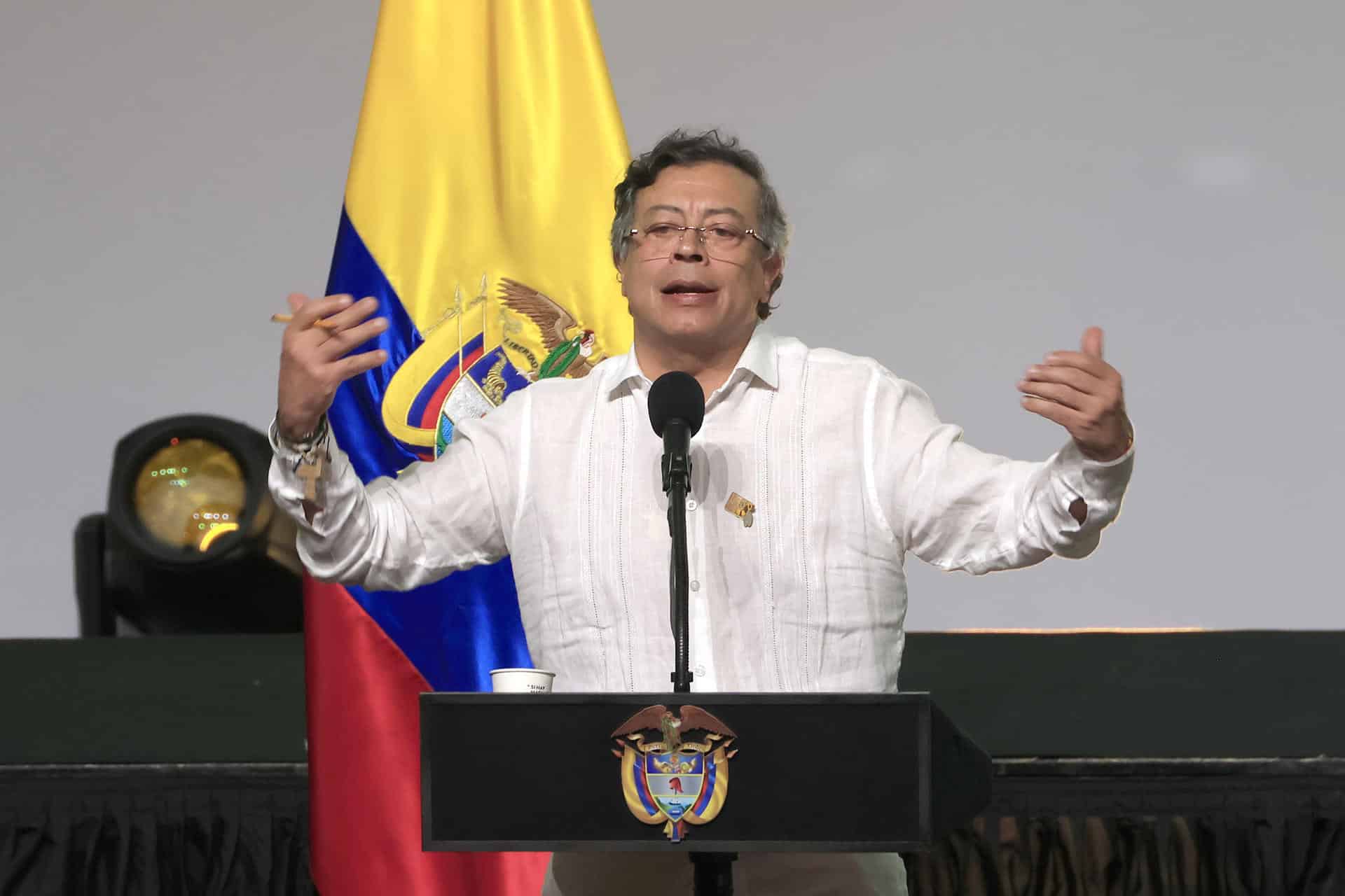 El presidente de Colombia, Gustavo Petro, habla durante la instalación de la II Conferencia Internacional de Reforma Agraria y Desarrollo Rural este martes, en Cartagena de Indias (Colombia). EFE/ Ricardo Maldonado Rozo