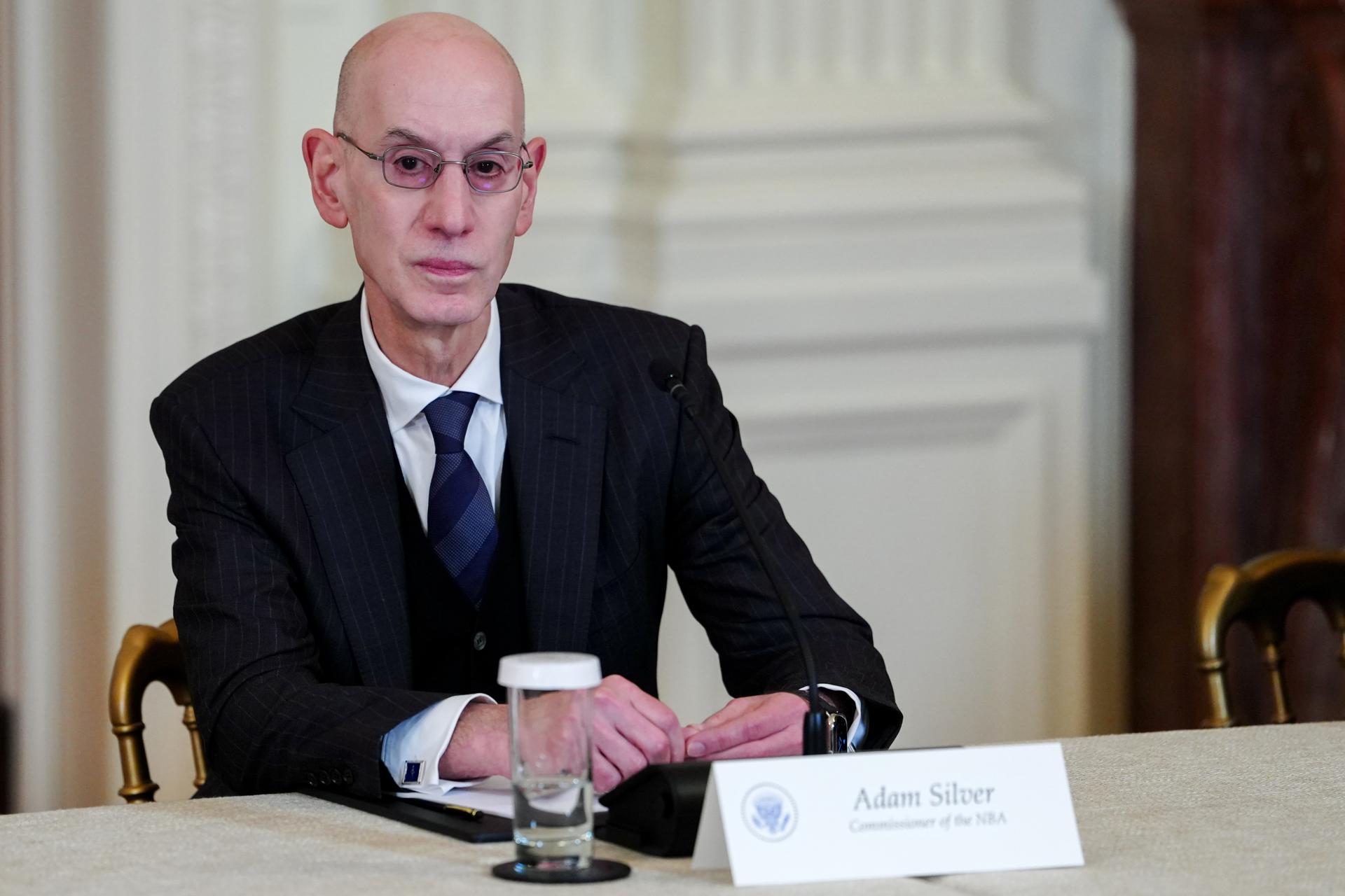 Adam Silver, comisionado de la NBA. EFE/EPA/AARON SCHWARTZ / POOL