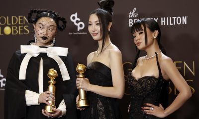 Fotografía de archivo del 11 de enero de 2026 que muestra a las integrantes del grupo musical 'KPop Demon Hunters', Audrey Nuna (i), Ejae (c) y Rei Ami posando durante la gala anual de los premios Globo de Oro en California (USA). EFE/ Chris Torres