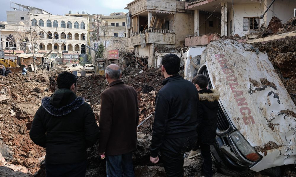 Imagen del 7 de marzo de 2026 de los daños provocados por un bombardeo israelí en Líbano. EFE/ Edgar Gutiérrez