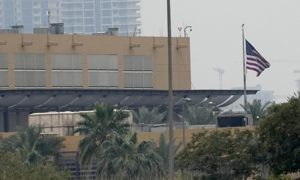 Baghdad (Iraq), 14/03/2026.- A general view of the United States Embassy compound after a reported missile strike, in Baghdad, Iraq, 14 March 2026, amid military escalations involving the US, Israel, and Iran that began on 28 February. The US mission did not immediately comment on the incident. (Estados Unidos, Bagdad) EFE/EPA/CEERWAN AZIZ