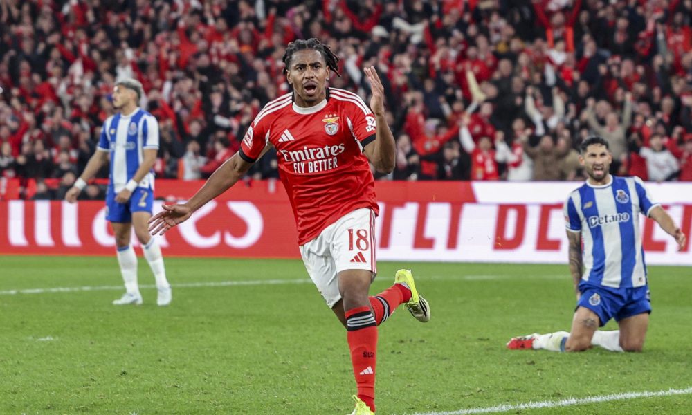 El jugador del Benfica Leandro Barreiro celebra el 2-2 ante el FC Porto en Da Luz, Lisboa. EFE/EPA/MIGUEL A. LOPES