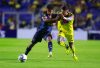 Brian Rodríguez (d) de América disputa un balón con Japhet Sery Larsen de Philadelphia este miércoles, durante un partido de los octavos de final de la Copa de Campeones Concacaf ENTRE América y Philadelphia en el estadio Ciudad de los Deportes, en Ciudad de México (México). EFE/Sáshenka Gutiérrez
