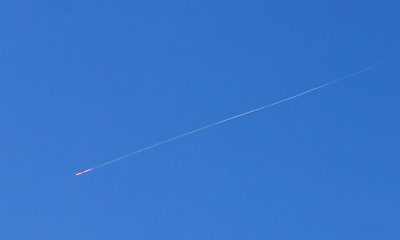 La defensa aérea israelí intercepta un proyectil sobre Jerusalén, Israel, 08 de marzo de 2026. Irán lanzó continuos ataques de represalia en toda la región tras una operación militar conjunta israelí-estadounidense que comenzó en las primeras horas del 28 de febrero de 2026, dirigiéndose a múltiples ubicaciones en Irán. (Jerusalén) EFE/EPA/ABIR SULTAN