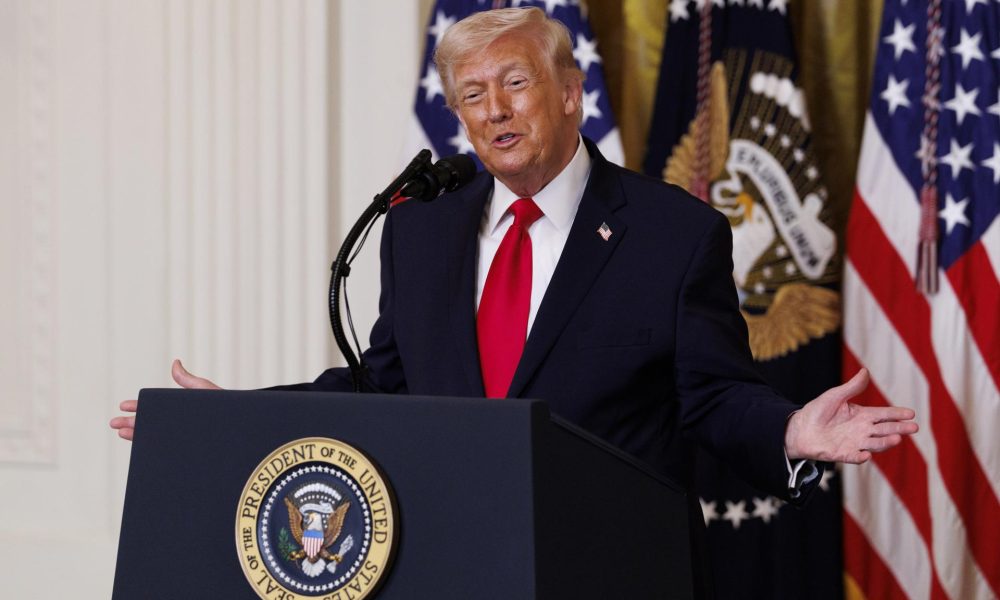 El presidente de EE.UU., Donald Trump. EFE/WILL OLIVER
 
//////////
 
WASHINGTON (United States), 12/03/2026.- US President Donald Trump speaks during a Women's History Month event at the White House in Washington, DC, USA, 12 March 2026. EFE/EPA/WILL OLIVER