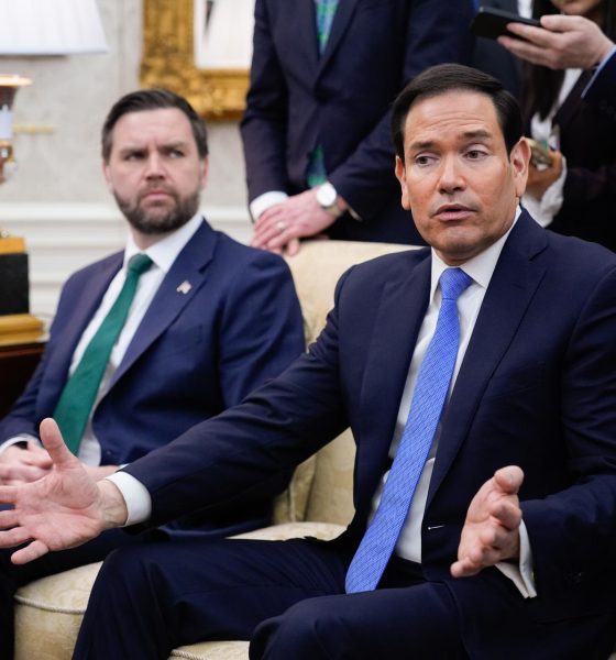 EFE/EPA/YURI GRIPAS / POOL