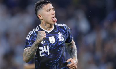 Enzo Fernández celebra el gol que anotó con Argentina en el amistoso ante Mauritania. EFE/Juan Ignacio Roncoroni
