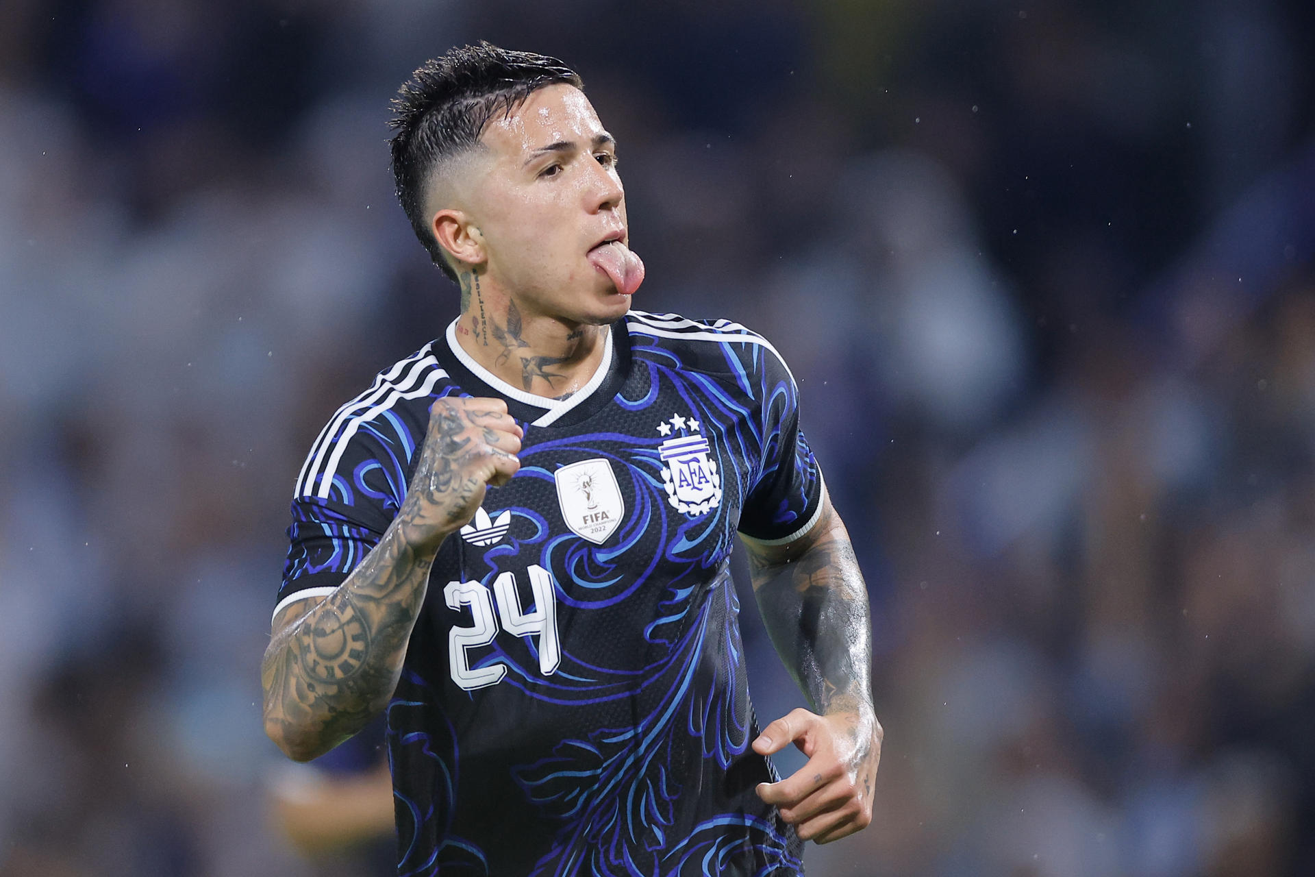 Enzo Fernández celebra el gol que anotó con Argentina en el amistoso ante Mauritania. EFE/Juan Ignacio Roncoroni