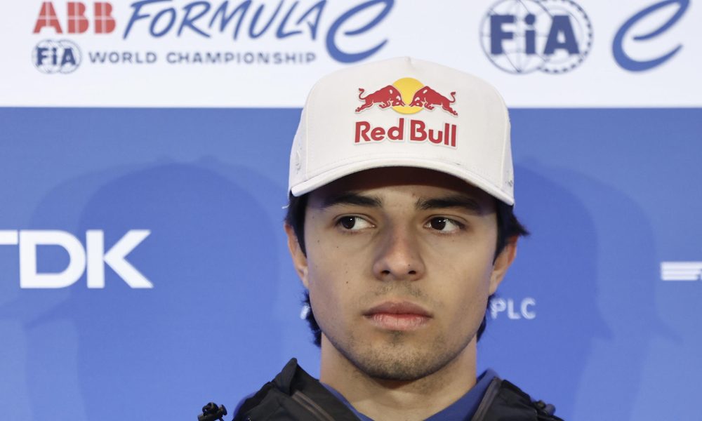 El piloto catalán Pepe Martí (Cupra Kiro) durante la rueda de prensa este viernes en el circuito del Jarama en Madrid. EFE/ Sergio Pérez