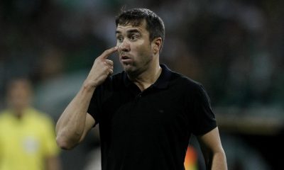 Fotografía de archivo del entrenador argentino Eduardo Coudet, quien es esperado hasta este jueves en Buenos Aires para firmar un contrato hasta 2027 con River Plate tras poner fin a su vinculación con el Alavés español. EFE/LUIS EDUARDO NORIEGA A.