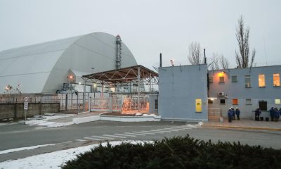 FOTO ARCHIVO. Vista general del nuevo refugio protector sobre los restos de la Unidad 4 del reactor nuclear en la central nuclear de Chernóbil (Ucrania). La explosión de la Unidad 4 de la central nuclear Chernóbil en abril de 1986 se considera como el mayor accidente en la historia de la generación de energía nuclear EFE/SERGEY DOLZHENKO
