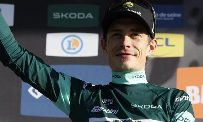 El danés Jonas Vingegaard (Visma Lease a Bike) en la 84 edición de la París Niza tras la disputa de la octava y última etapa. EFE/EPA/SEBASTIEN NOGIER