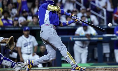 El primera base de Venezuela Luis Arraez en acción durante el juego del Grupo D del Clásico Mundial de Béisbol 2026 ante Nicaragua en el loanDepot Park en Miami, Florida, EE. UU. EFE/EPA/CRISTOBAL HERRERA-ULASHKEVICH