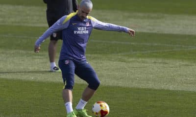 Antoine Griezmann, durante el entrenamiento de este lunes. EFE/Sergio Pérez