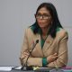 La presidenta encargada de Venezuela, Delcy Rodríguez, asiste a una reunión junto a su gabinete y ministros de Colombia este viernes, en el Palacio de Miraflores en Caracas (Venezuela). EFE/ Miguel Gutiérrez