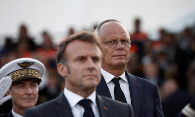 Imagen de archivo del presidente francés Emmanuel Macron y el alcalde de Le Havre, Edouard Philippe. EFE/EPA/BENOIT TESSIER / POOL MAXPPP OUT
