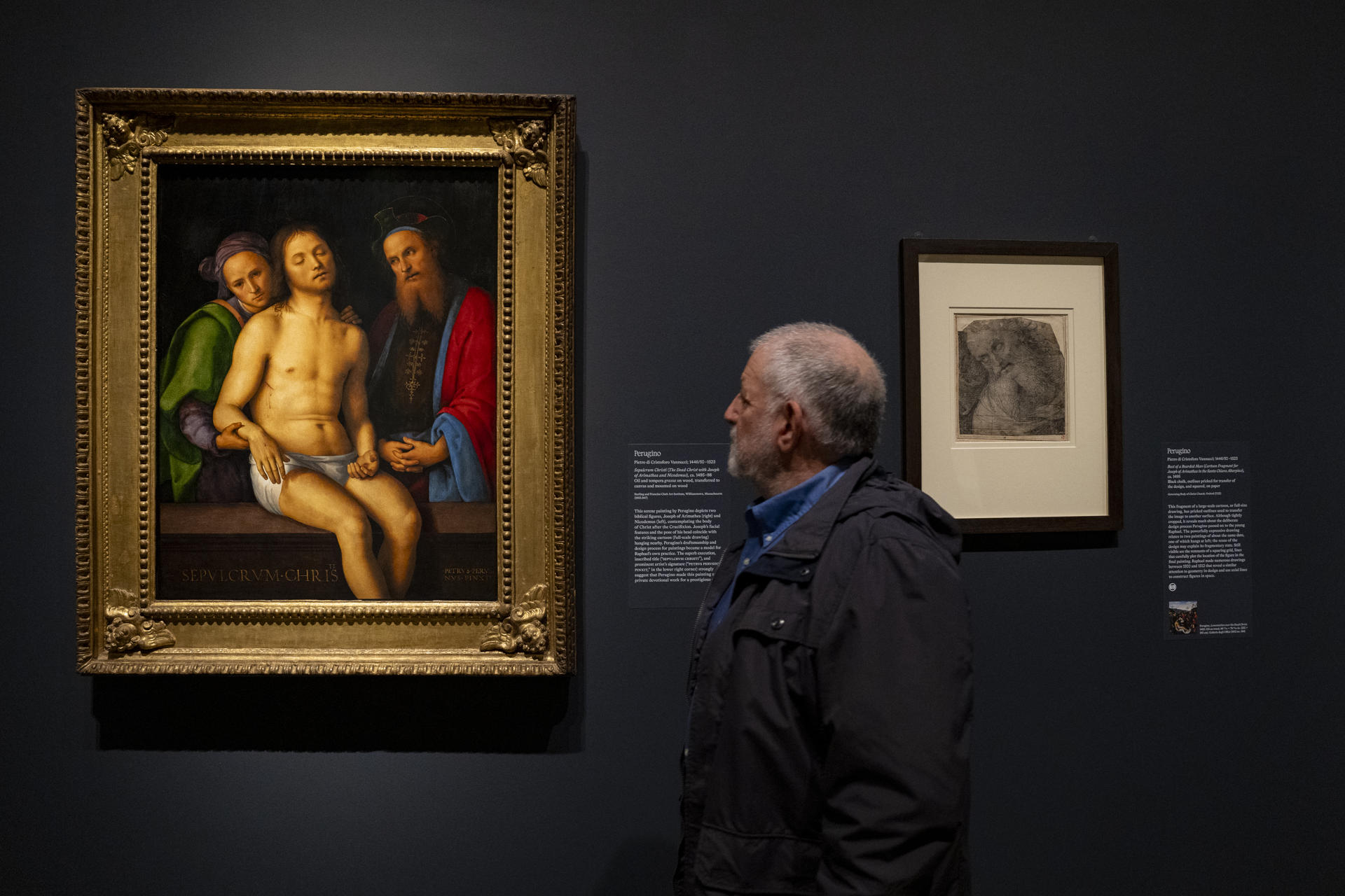 Fotografía que muestra la obra Dead Christ with Joseph of Arimathea and Nicodemus (Sepulcrum Christi) durante la exposición 'Raphael: Sublime Poetry' este lunes, en el Museo Metropolitano de Arte de Nueva York (Estados Unidos). EFE/ Ángel Colmenares