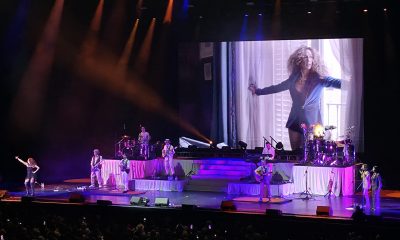 Fotografía del 15 de marzo de 2026 que muestra a la cantante española Rosario Flores presentándose en el Hard Rock Live de Miami (EE.UU.). EFE/ Latif Kassidi