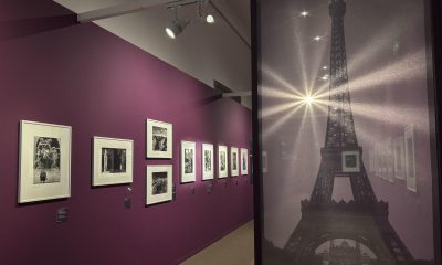 Vista este miércoles, de la exposición del fotógrafo francés Robert Doisneau en Roma. El fotógrafo francés Robert Doisneau, uno de los grandes del siglo XX, fue un especialista en capturar la vida cotidiana parisina y el amor periférico. Y además fue un gran retratista, como muestra una gran exposición en Roma que incluye dos imágenes de Pablo Picasso, a quien definió como "el mejor modelo". Doisneau (Gentilly, Francia, 1912-1994) narró como nadie la vida corriente de París, la esencia de los obreros, la picardía infantil y el romance en la periferia, y lo hizo con una mezcla de sensibilidad e ironía que le convirtió en uno de los exponentes de la fotografía humanista francesa. EFE/ Carlos Expósito