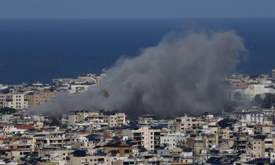 El humo se eleva tras los bombardeos israelíes en Dahieh, en los suburbios meridionales de Beirut, Líbano, 30 de marzo de 2026. Según el Ministerio de Salud Pública del Líbano, al menos 1.238 personas han muerto y más de 3.543 han resultado heridas en los bombardeos israelíes en los suburbios meridionales de Beirut y en las aldeas del sur del Líbano desde el inicio de las hostilidades renovadas. (Líbano) EFE/EPA/WAEL HAMZEH