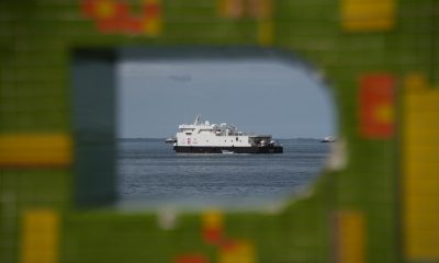 Fotografía que muestra el buque hospital Benkos Biohó este jueves, en Buenaventura (Colombia). EFE/ Ernesto Guzmán