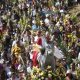 Personas participan en la procesión del Domingo de Ramos en Nahuizalco (El Salvador). EFE/Rodrigo Sura