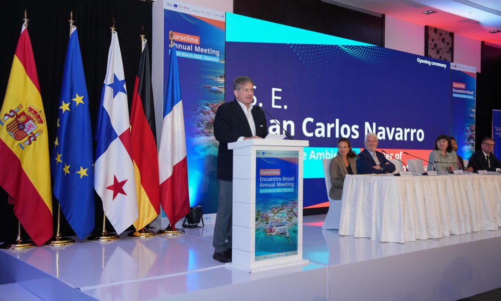 Fotografía cedida por el Ministerio de Ambiente de Panamá que muestra al ministro de Ambiente de Panamá, Juan Carlos Navarro participando este martes, en el Encuentro Anual de Euroclima 2026, en Ciudad de Panamá (Panamá). EFE/ Ministerio de Ambiente de Panamá