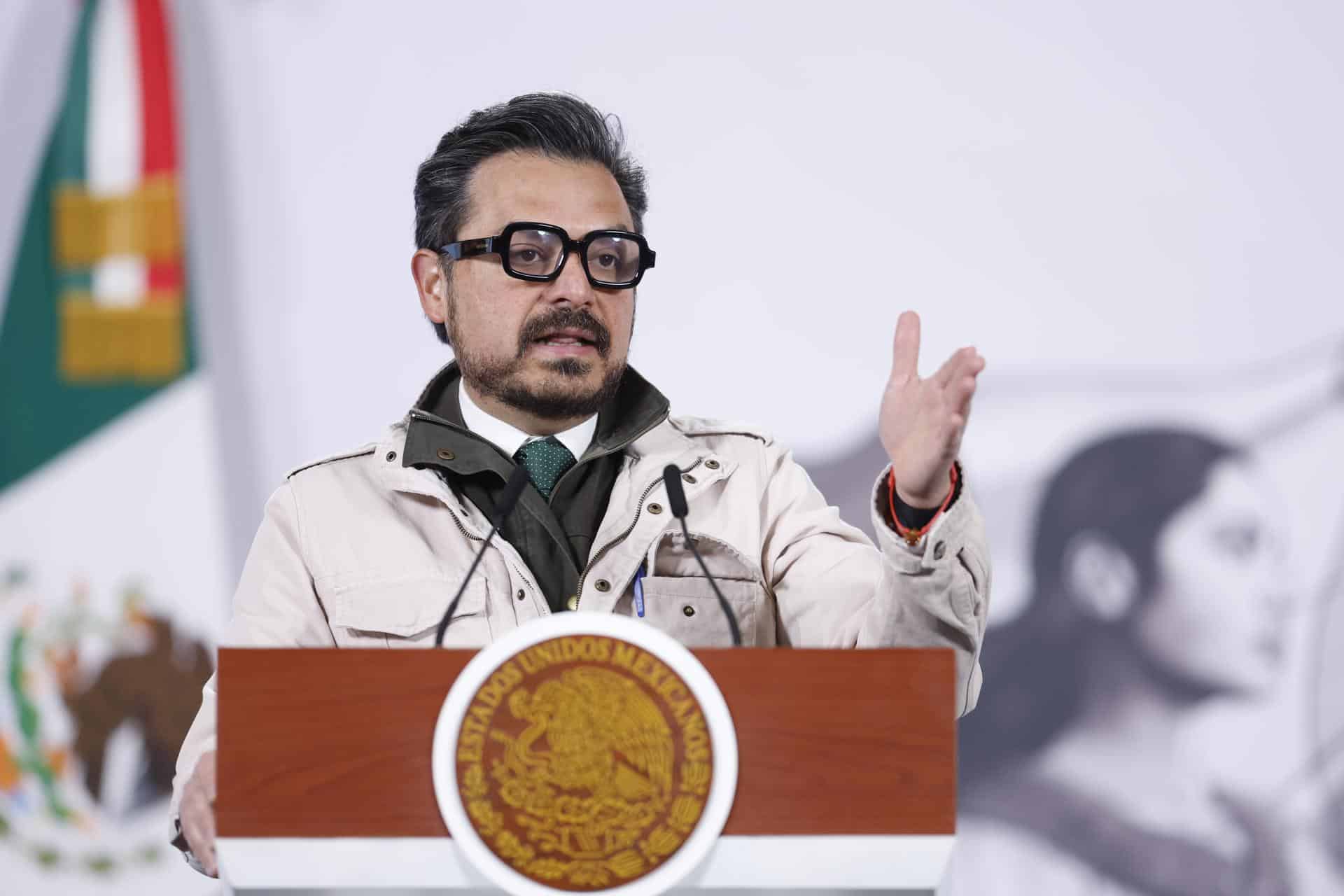 El director general del Instituto Mexicano del Seguro Social (IMSS), Zoé Robledo, habla en una rueda de prensa este lunes en Palacio Nacional de Ciudad de México (México). EFESáshenka Gutiérrez