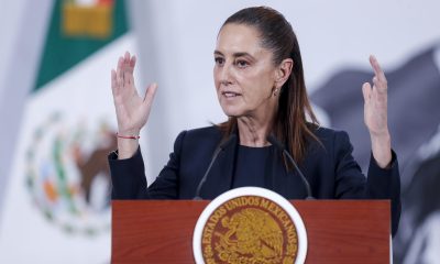La presidenta de México, Claudia Sheinbaum, habla durante una rueda de prensa este lunes, en el Palacio Nacional de la Ciudad de México (México). EFE/ Isaac Esquivel