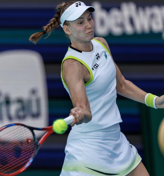 La kazaja Elena Rybakina avanzó a las semifinales del WTA 1.000 de Miami. EFE/EPA/CRISTOBAL HERRERA-ULASHKEVICH