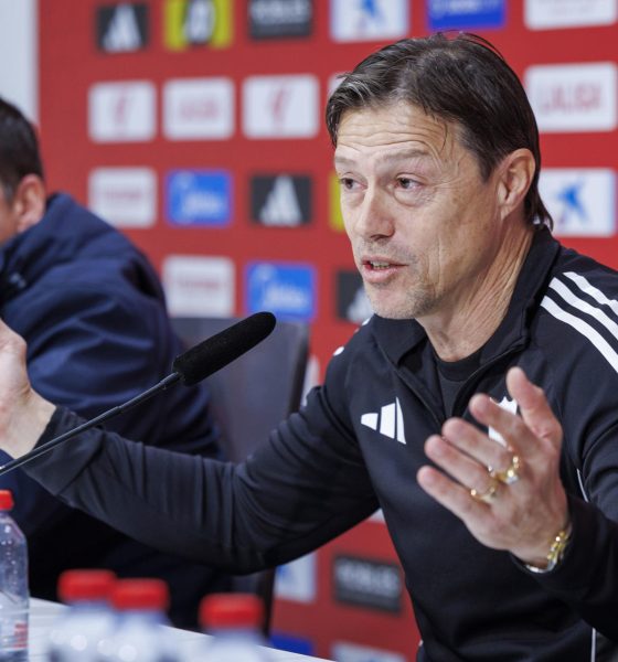 El entrenador del Sevilla, el argentino Matías Almeyda, durante una rueda de prensa en la Ciudad Deportiva del club. EFE/Julio Muñoz