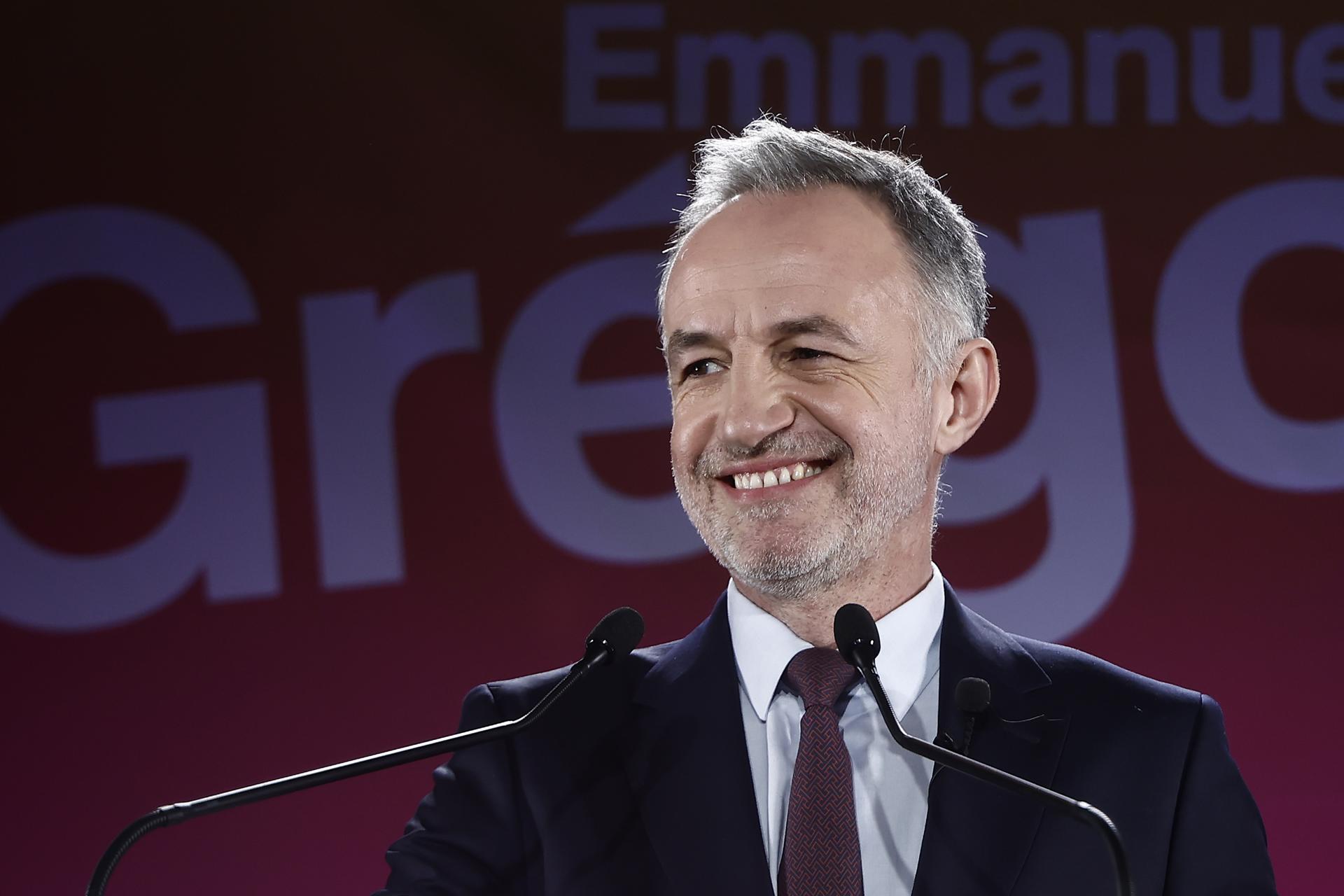 Emmanuel Gregoire, candidato del Partido Socialista (PS) y la coalición de izquierdas en las elecciones municipales de París de 2026, hace su discurso tras el anuncio de los resultados preliminares de la primera vuelta de las elecciones municipales francesas en París, Francia. EFE/CHRISTOPHE PETIT TESSON