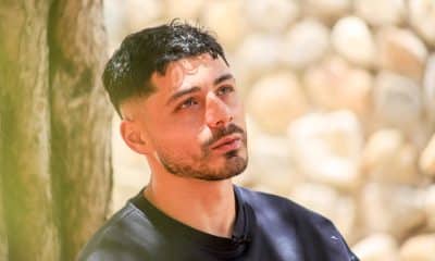 Fotografía del jugador estadounidense-guatemalteco Darwin Lom hablando en una entrevista con EFE en La Paz (Bolivia). EFE/ Gabriel Márquez