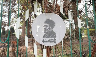 Un grafiti del retrato del nuevo líder supremo de Irán, Mojtaba Jameneí, en el norte de Teherán, el 16 de marzo de 2026. EFE/Jaime León