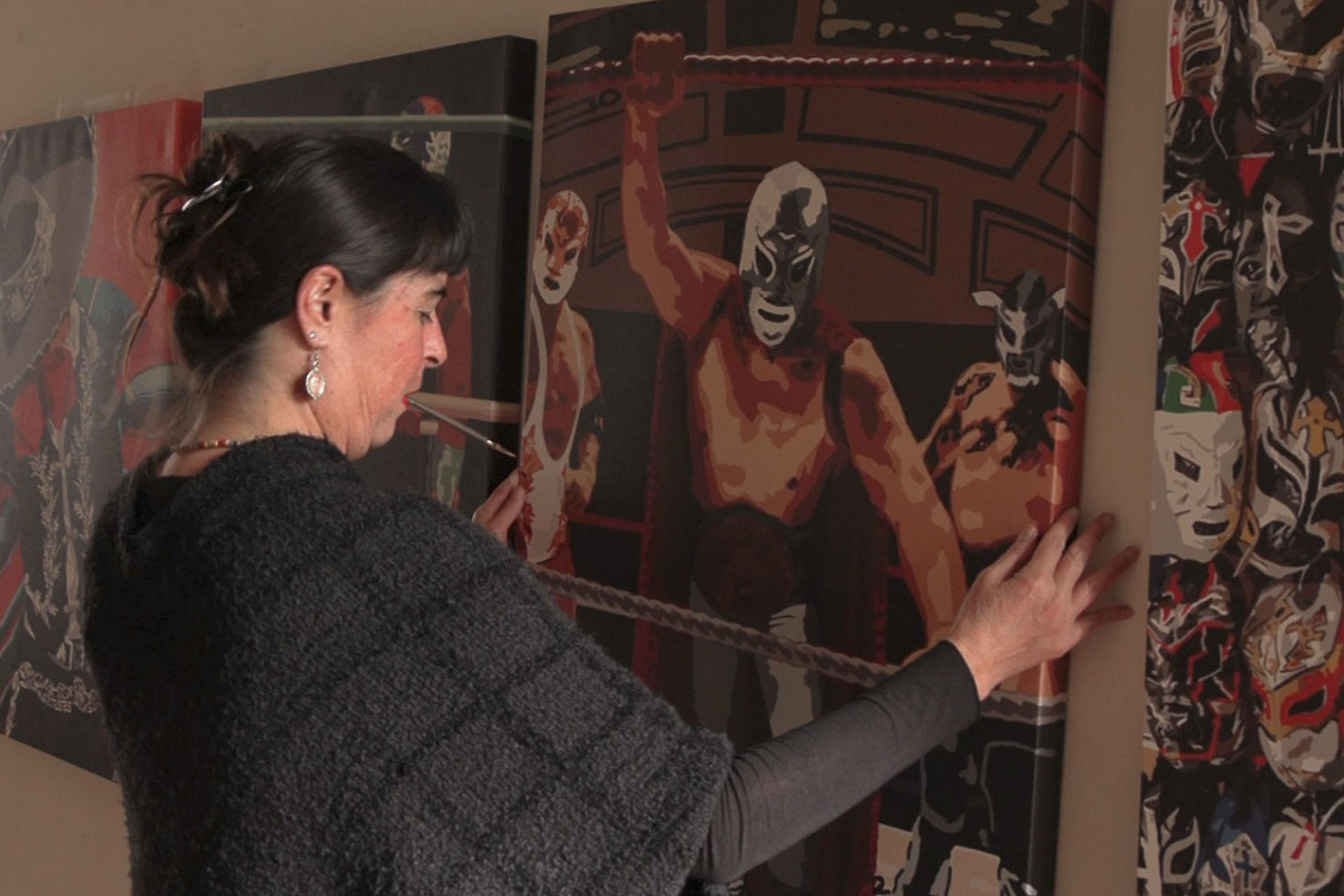 La artista mexicana Dyna Lomeli inaugura este miércoles en Lisboa la exposición 'Esto es México', conformada por 20 coloridas obras en las que lleva a la capital portuguesa algunos de los elementos más representativos del país latinoamericano para trasladar al público el "orgullo mexicano" que ella misma siente. EFE/ Blas Díaz