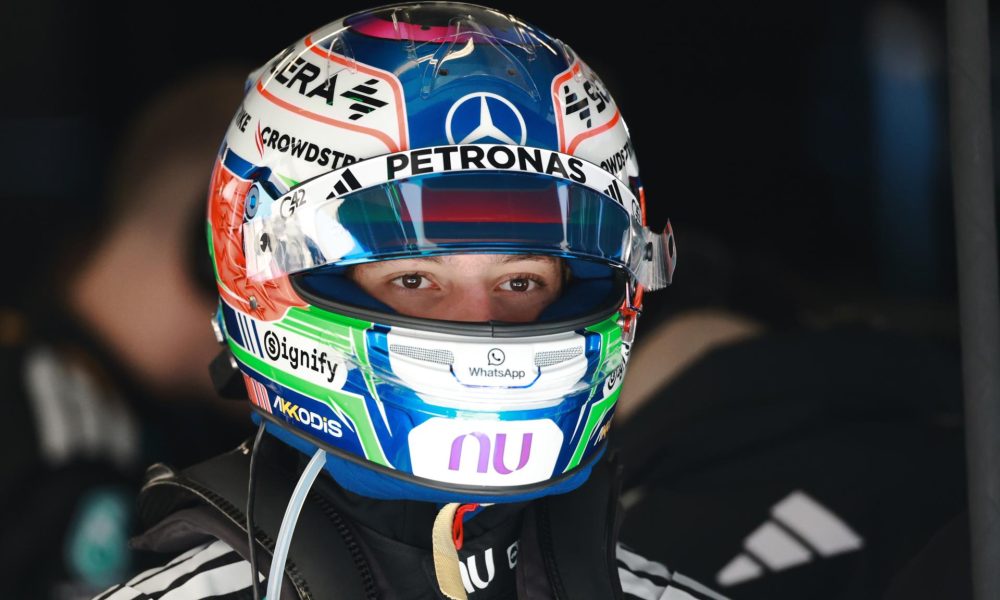 El piloto italiano de Mercedes Andrea Kimi Antonelli durante la carrera esprint del Gran Premio de Fórmula Uno de China, en Shanghái. EFE/EPA/ALEX PLAVEVSKI