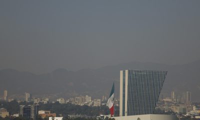 Fotografía que muestra una capa de contaminación este miércoles, en Ciudad de México (México). EFE/ Sáshenka Gutiérrez