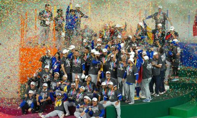 La selección de Venezuela celebra este miércoles en Miami por primera vez como campeona del Clásico Mundial de Béisbol tras derrotar a la de Estados Unidos por 3-2. EFE/ALBERTO BOAL