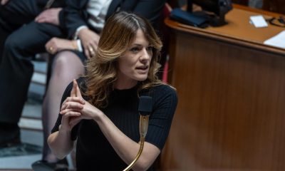 Imagen de la ministra de Energía de Francia y portavoz del gobierno galo, Maud Bregeon, en la Asamblea Nacional de París. EFE/EPA/CHRISTOPHE PETIT TESSON